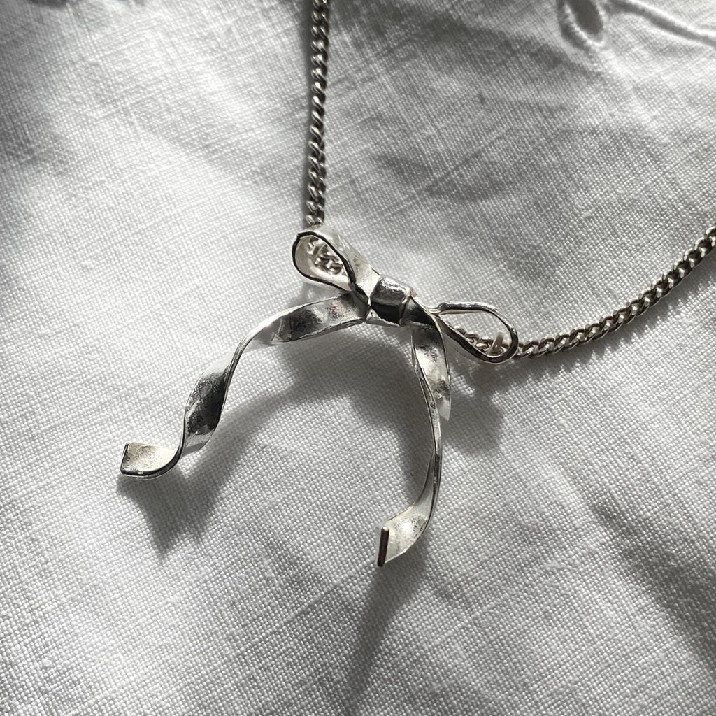 Silver Unique Bow Necklace