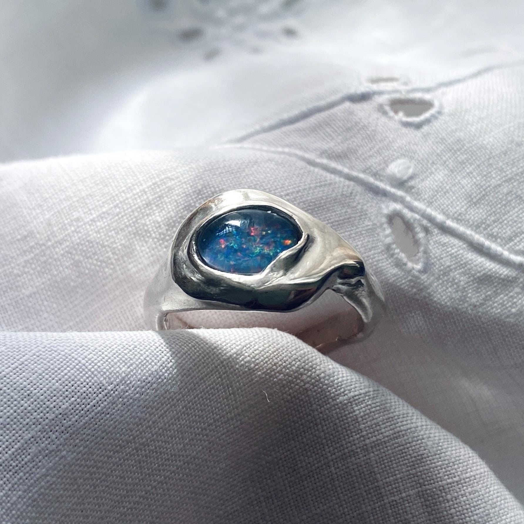 Silver Opal Eye Ring - US Size 6.5/UK M